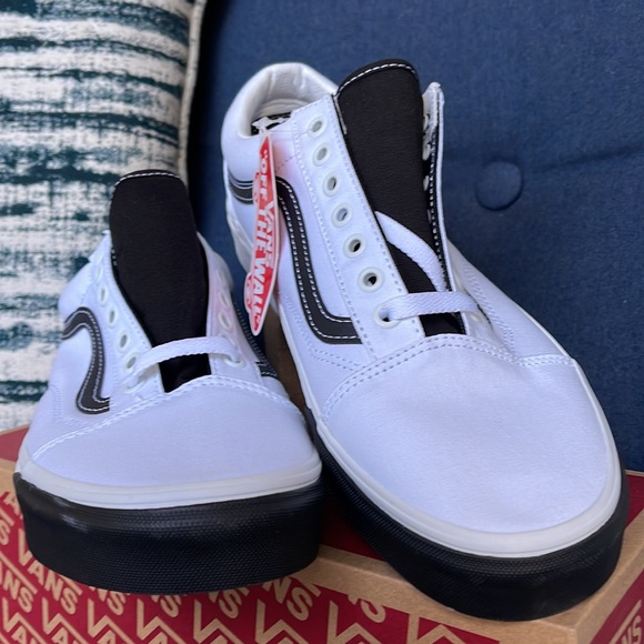 Vans WMNS Old Skool Color Block True White / Black Sneakers - Picture 9 of 16